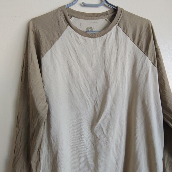 T Shirt - Picture 3 of 4